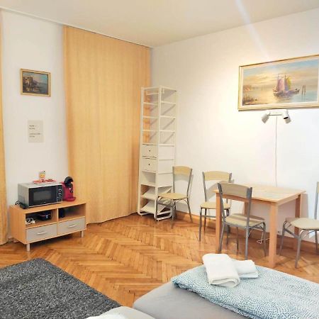 Center ! 3 Stops Away From The Center Of Vienna! Extérieur photo