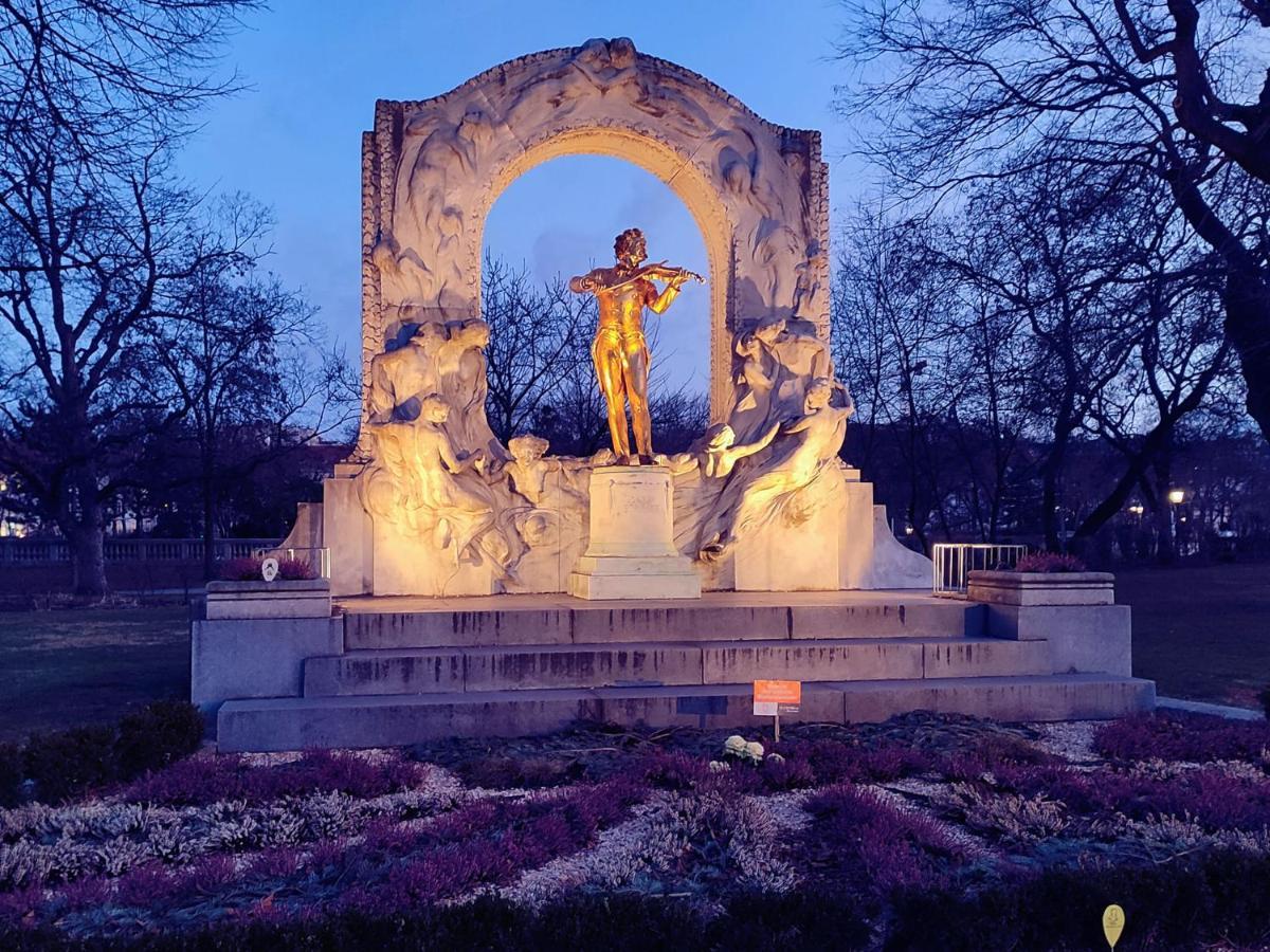 Center ! 3 Stops Away From The Center Of Vienna! Extérieur photo